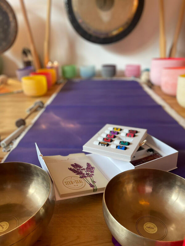 Young Living Öle bei Cosmic Sound Healing